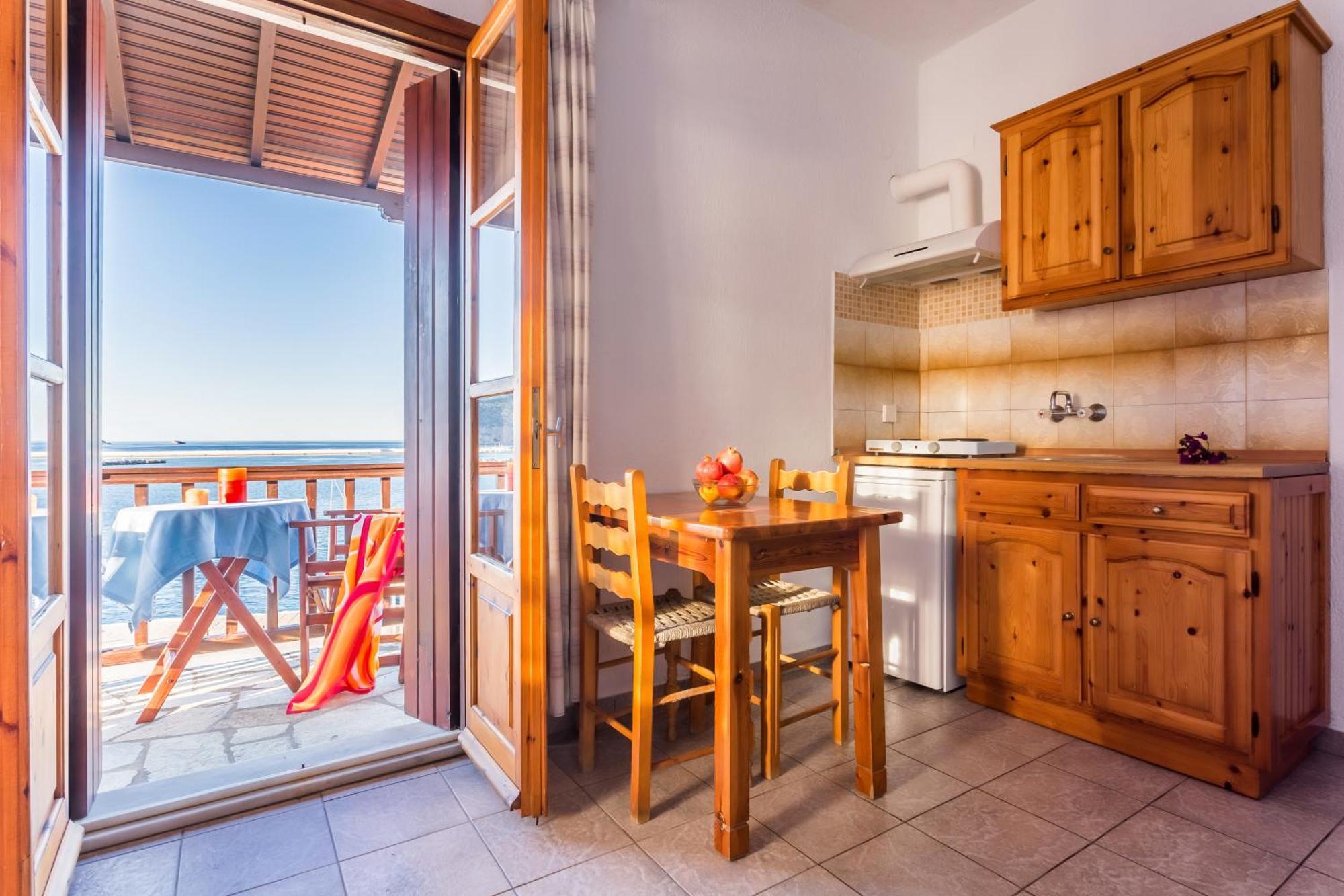 Nikolaos Studios Apartments Skópelos Eksteriør bilde