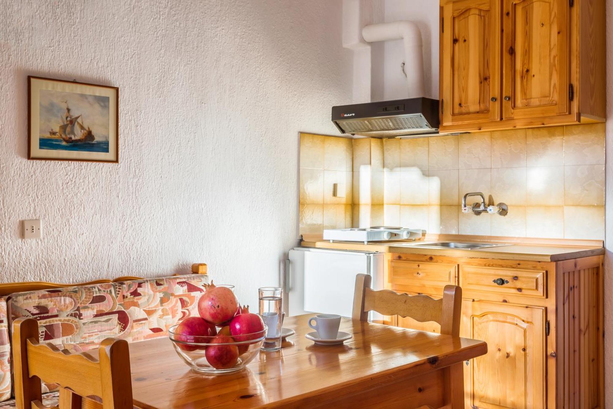 Nikolaos Studios Apartments Skópelos Eksteriør bilde