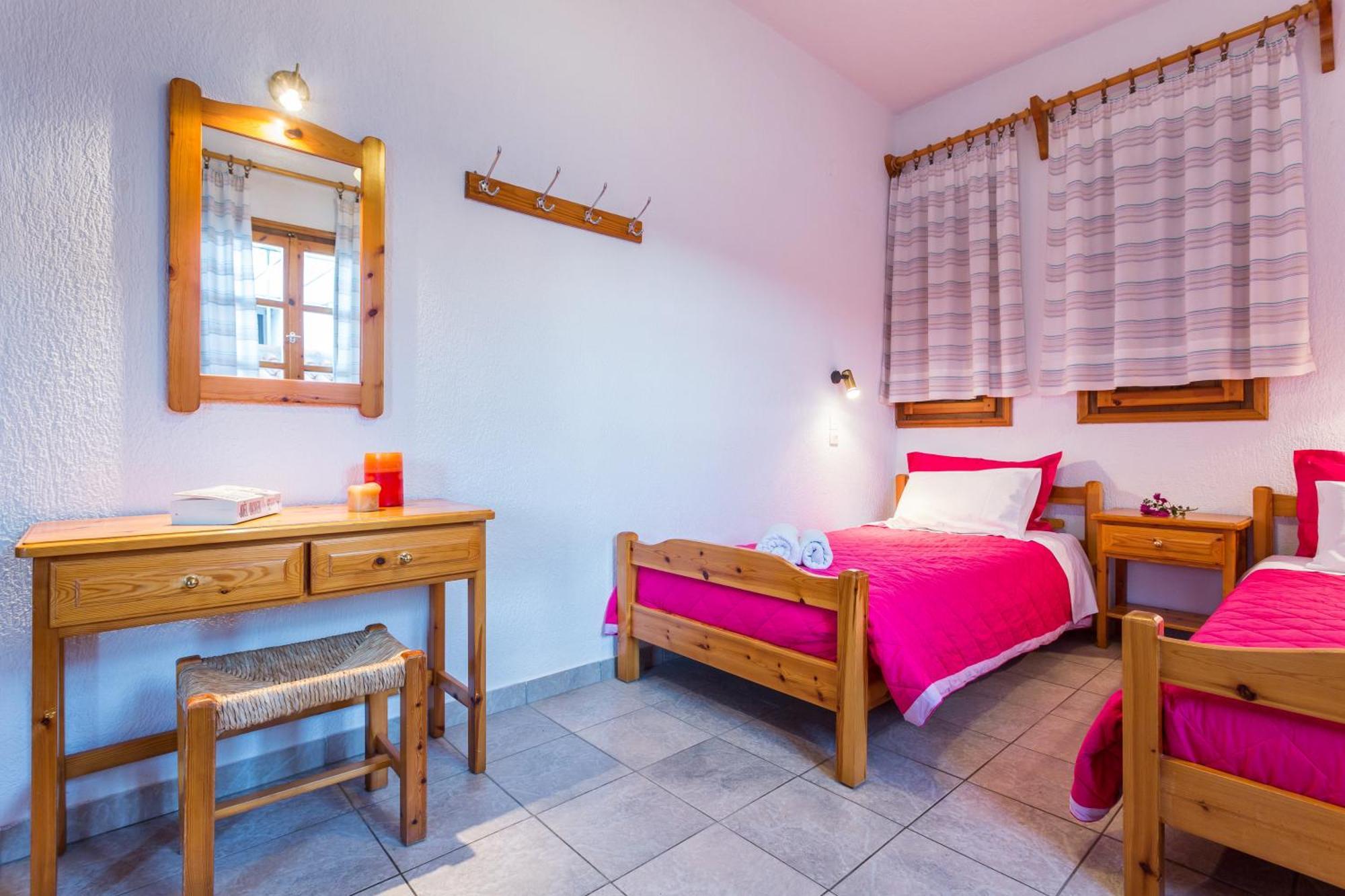 Nikolaos Studios Apartments Skópelos Eksteriør bilde