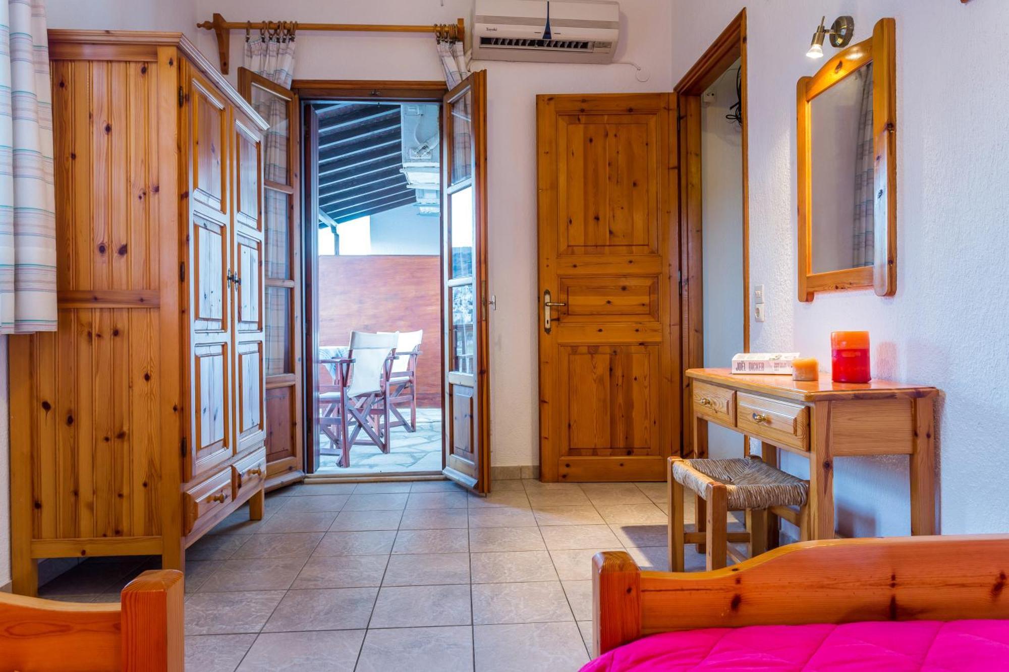 Nikolaos Studios Apartments Skópelos Eksteriør bilde