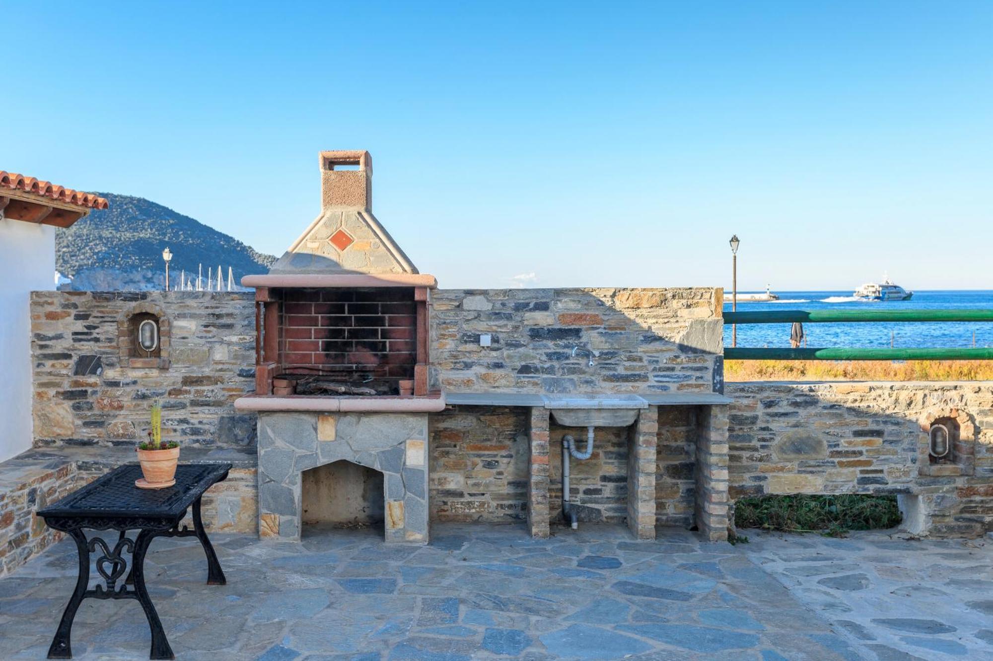 Nikolaos Studios Apartments Skópelos Eksteriør bilde