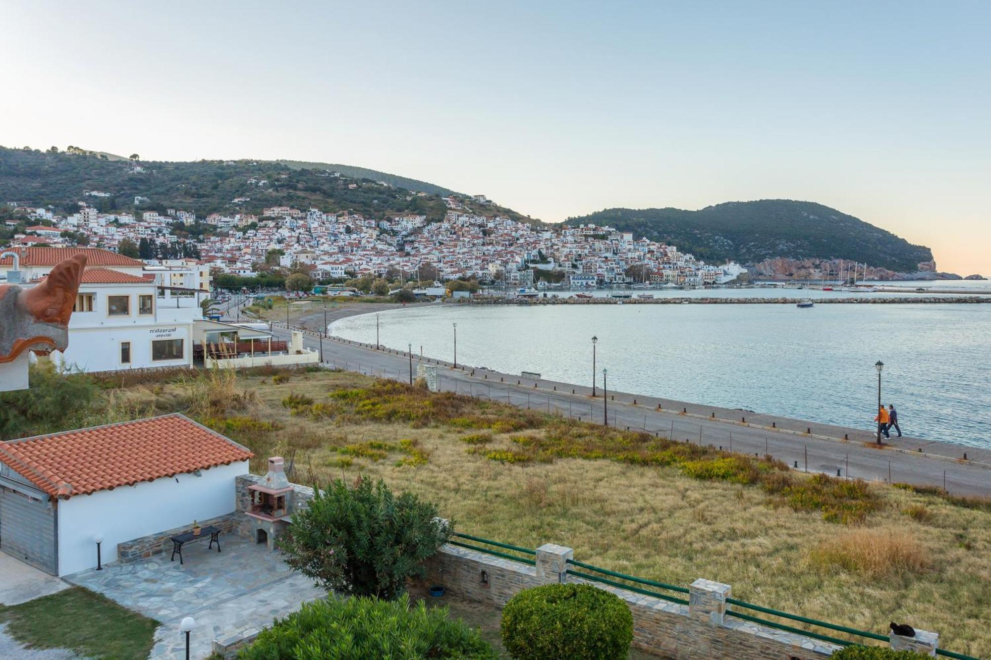 Nikolaos Studios Apartments Skópelos Eksteriør bilde