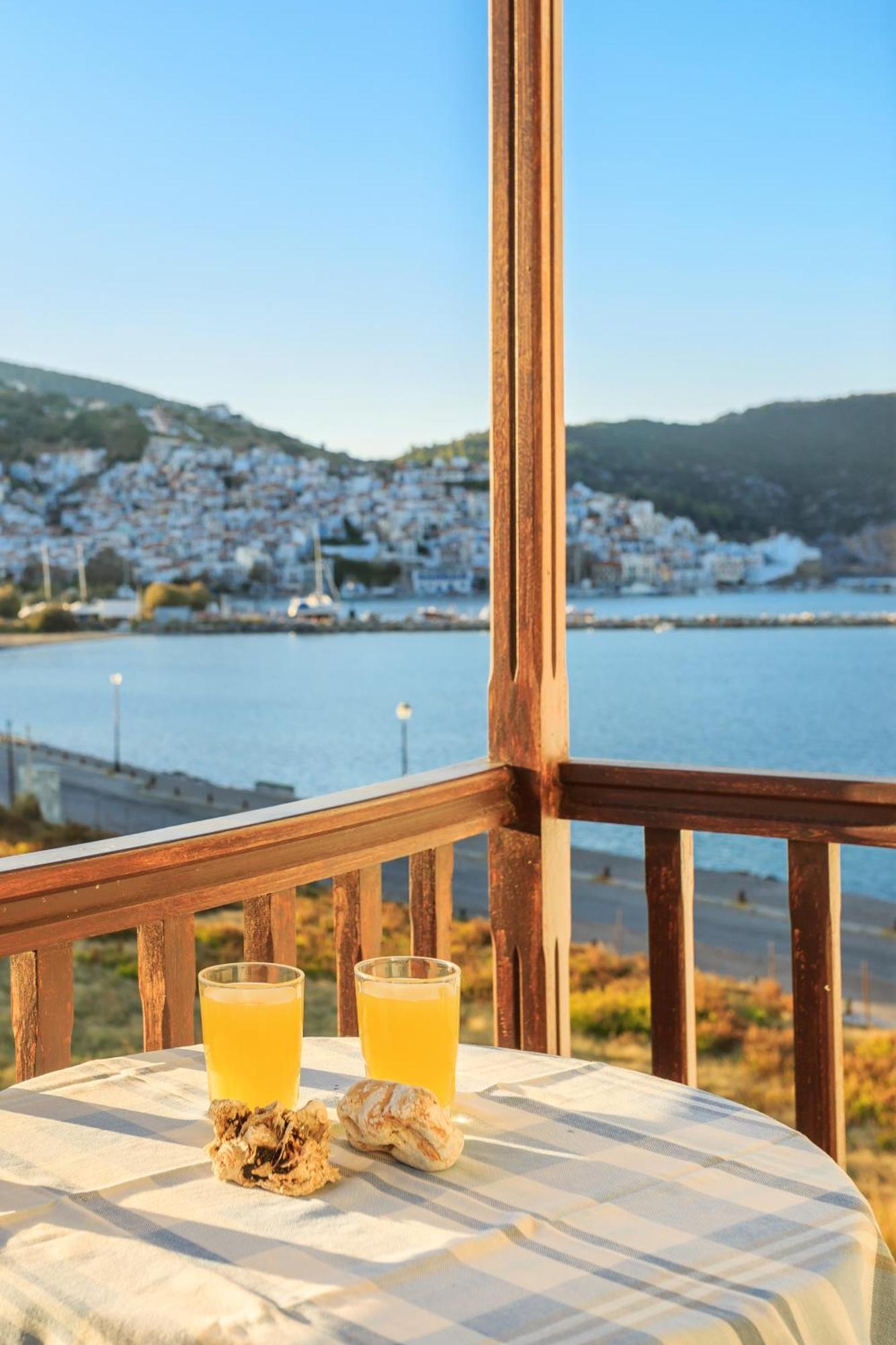 Nikolaos Studios Apartments Skópelos Eksteriør bilde