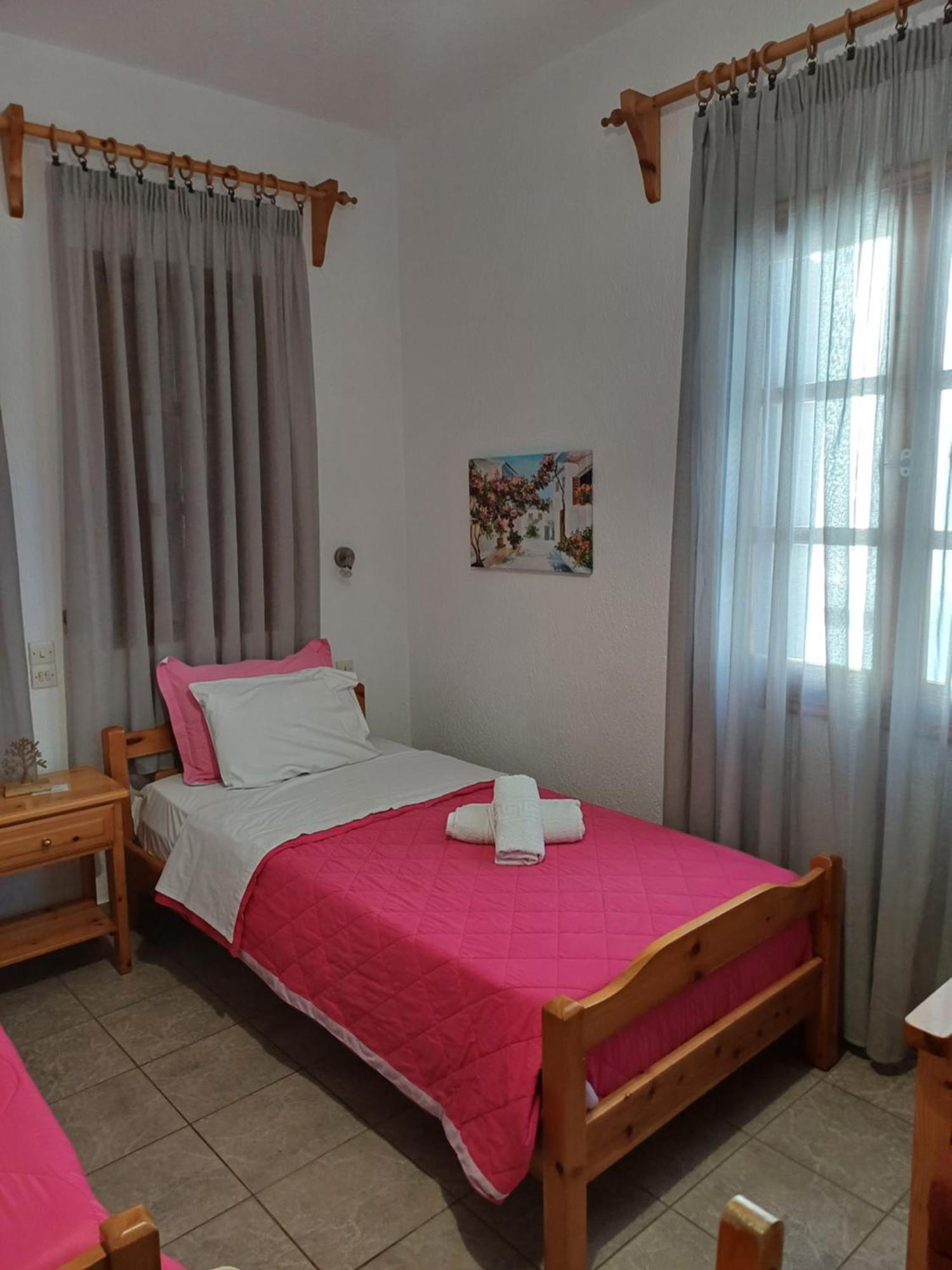 Nikolaos Studios Apartments Skópelos Eksteriør bilde