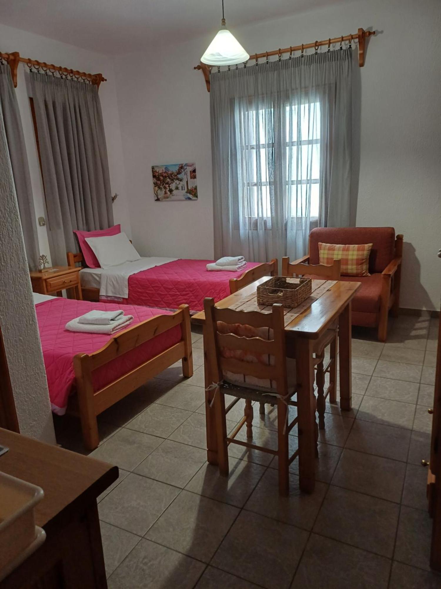 Nikolaos Studios Apartments Skópelos Eksteriør bilde