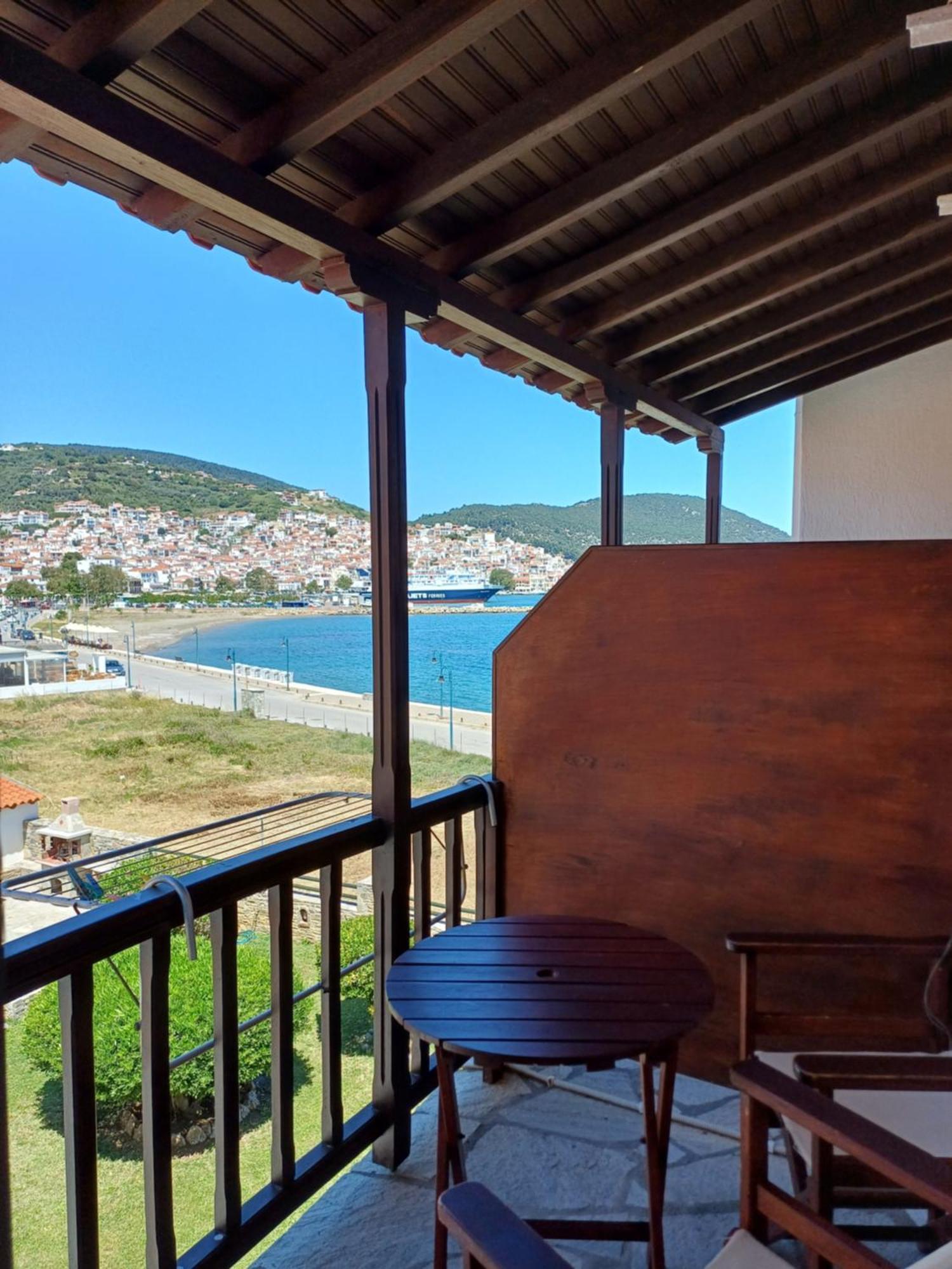 Nikolaos Studios Apartments Skópelos Eksteriør bilde
