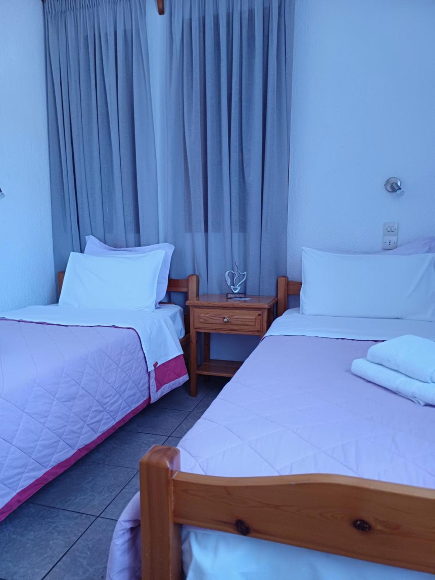 Nikolaos Studios Apartments Skópelos Eksteriør bilde