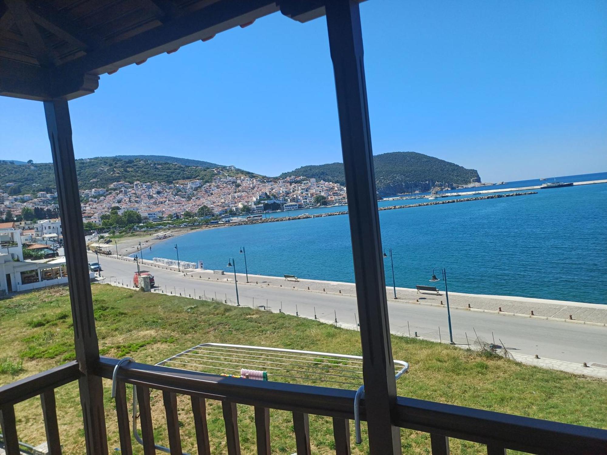 Nikolaos Studios Apartments Skópelos Eksteriør bilde